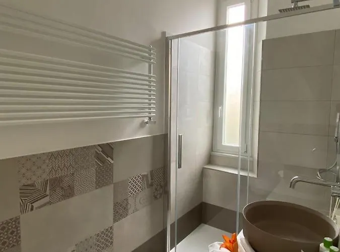 Гостьовий будинок Flori 4*